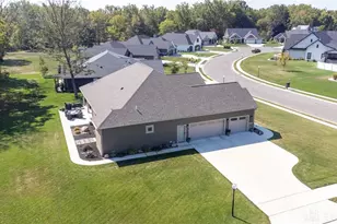 1610 Creekwood Dr, Troy, OH 45373 - Photo 82