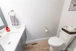 1610 Creekwood Dr, Troy, OH 45373 - Photo 32