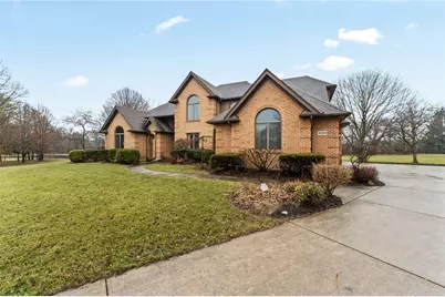 5700 Swan Drive, Clayton, OH 45315 - Photo 2