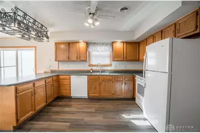 227 E Walnut Street, Saint Paris, OH 43072 - Photo 8