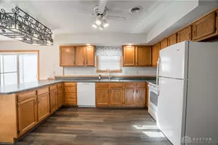 227 E Walnut St, Saint Paris, OH 43072 - Photo 8