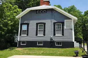 2282 Whitey Marshall Dr, Beavercreek, OH 45434 - Photo 2