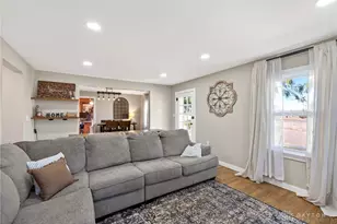 8314 Chambersburg Rd, Dayton, OH 45424 - Photo 12