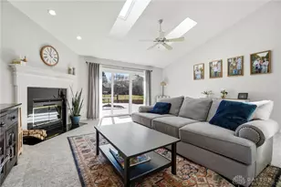 9600 Feather Wood Ln, Dayton, OH 45458 - Photo 4