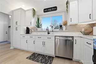 9600 Feather Wood Ln, Dayton, OH 45458 - Photo 18