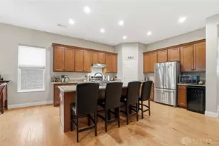 575 Carrick Dr, Dayton, OH 45458 - Photo 4