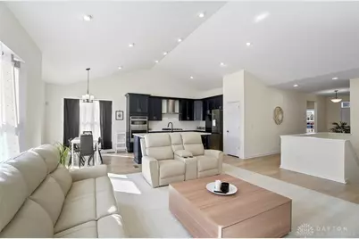 2002 Glen Valley Dr, Washington Twp, OH 45458 - Photo 10