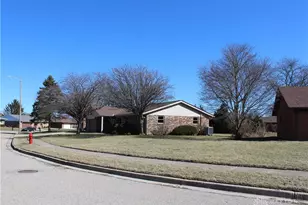 433 Edgebrook Ave, Brookville, OH 45309 - Photo 4