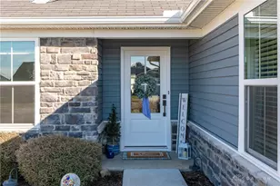 3017 Vervain Wy, Tipp City, OH 45371 - Photo 2