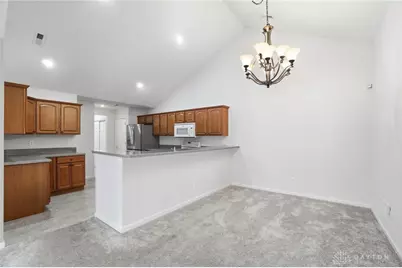 682 Sagamon Drive, Beavercreek, OH 45434 - Photo 10