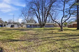 2610 Vayview Dr, Beavercreek, OH 45431 - Photo 2