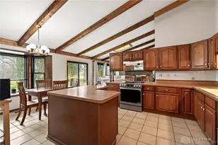 1010 Meadow Lark Dr, Enon Vlg, OH 45323 - Photo 18