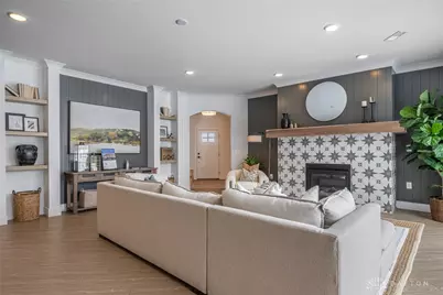 1464 Triple Crown Way, Beavercreek Twp, OH 45385 - Photo 8