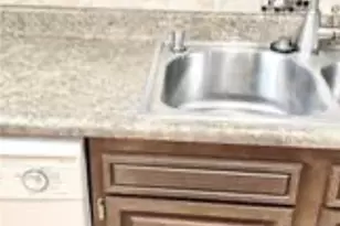 7847 Betsy Ross Cir, Dayton, OH 45459 - Photo 14