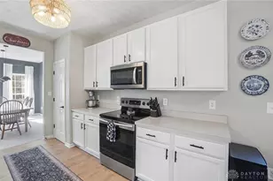 9759 Cobblewood Ct, Centerville, OH 45458 - Photo 12