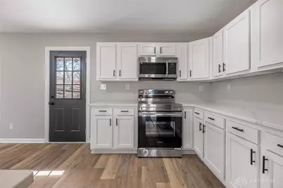 6230 Overture Drive, Dayton, OH 45449 - Photo 8