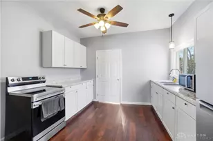 516 S Madriver St, Bellefontaine, OH 43311 - Photo 12