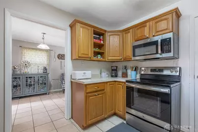 249 Bedford Avenue, Xenia, OH 45385 - Photo 6