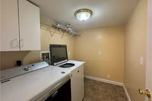 4678 Bigger Rd, Dayton, OH 45440 - Photo 10