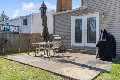 9636 Springwater Lane, Miamisburg, OH 45342 - Photo 10