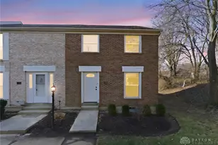 1446 Long Island Ct, Beavercreek, OH 45434 - Photo 2