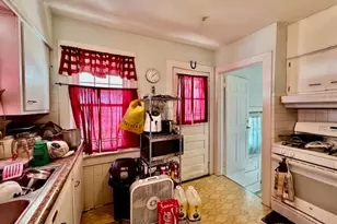 2824 S Smithville Rd, Dayton, OH 45420 - Photo 18