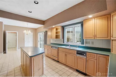 889 Timberlake Court, Kettering, OH 45429 - Photo 18