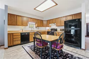 3147 Kerry Dr, Beavercreek, OH 45434 - Photo 10