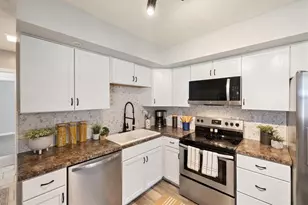 7100 Chatlake Dr, Dayton, OH 45424 - Photo 12