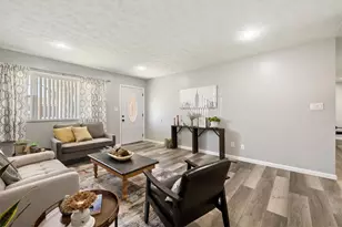 7100 Chatlake Dr, Dayton, OH 45424 - Photo 8