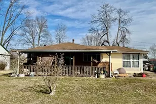 204 Slayton St, New Carlisle, OH 45344 - Photo 1