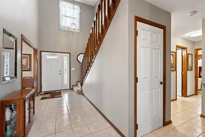 8767 Deer Valley Drive, Dayton, OH 45424 - Photo 12