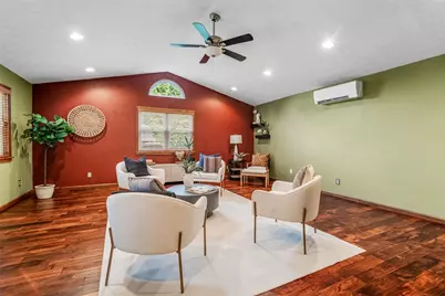 2551 Woodbluff Lane, Washington Twp, OH 45458 - Photo 4