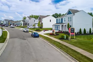 819 Hunters Run Dr, Brookville, OH 45309 - Photo 28