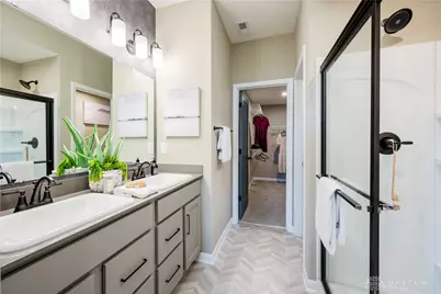 819 Hunters Run Drive, Brookville, OH 45309 - Photo 32