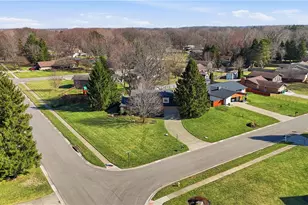 1800 Washington Creek Ln, Dayton, OH 45458 - Photo 4