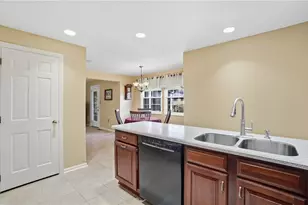 1800 Washington Creek Ln, Dayton, OH 45458 - Photo 14