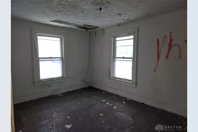 727 W High Street, Springfield, OH 45506 - Photo 8