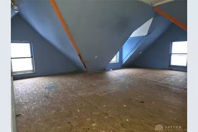 727 W High Street, Springfield, OH 45506 - Photo 2