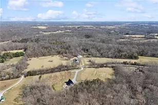 896 Ward Rd, Wilmington, OH 45177 - Photo 2