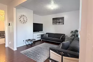 8190 Bushclover Dr, Tipp City, OH 45371 - Photo 4