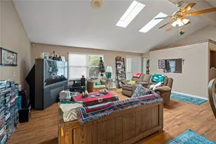 1410 Orchard Hill Dr, Miamisburg, OH 45342 - Photo 18