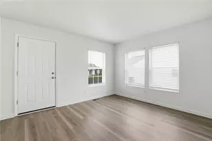 10024 Oriole Ct, Miami Township, OH 45342 - Photo 4