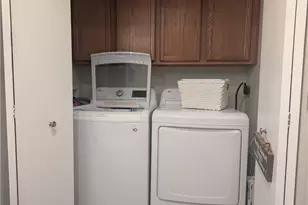 1977 Willoughby Ave, Moorefield Twp, OH 45502 - Photo 14