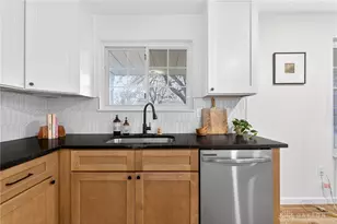 345 Valleyview Dr, Troy, OH 45373 - Photo 10