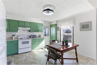 984 Emmett Drive, Xenia, OH 45385 - Photo 8