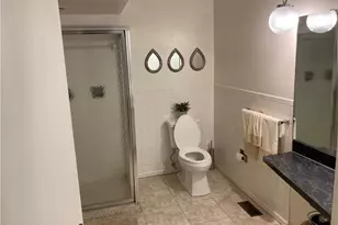 3050 Valerie Arms Dr, Harrison Twp, OH 45405 - Photo 10