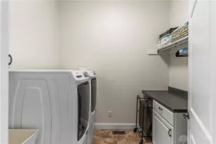 7501 S Brookstone Pl, Brookville, OH 45309 - Photo 38