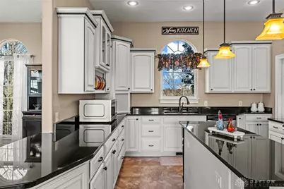 7501 S Brookstone Place, Brookville, OH 45309 - Photo 24