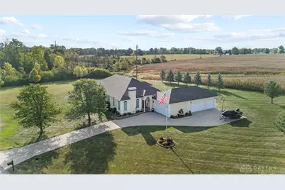 7501 S Brookstone Place, Brookville, OH 45309 - Photo 2